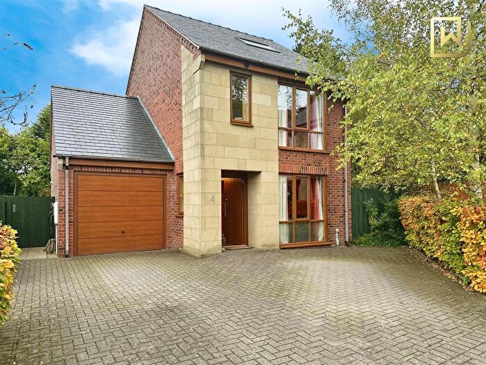 4 Bedroom Detached House For Sale In Mount Square, Leek, Staffordshire, ST13