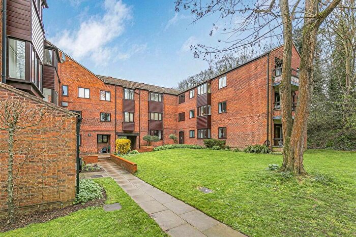 3 Bedroom Ground Maisonette To Rent In Copperwood, Hertford, SG13