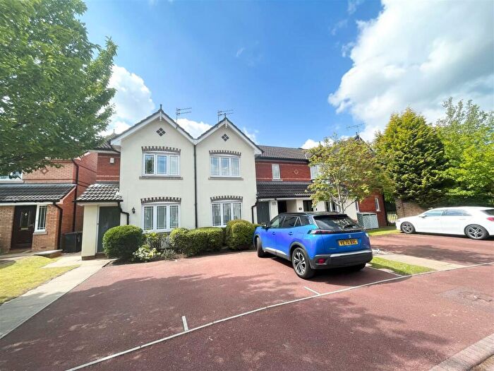 2 Bedroom House To Rent In Calverley Close, Wilmslow, Cheshire, SK9