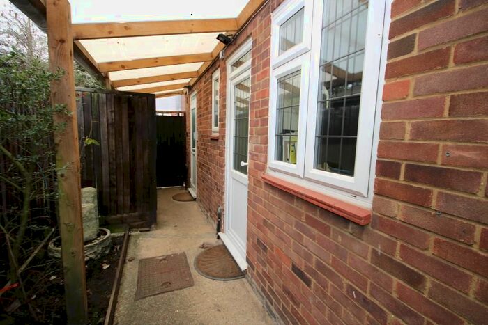 1 Bedroom Studio To Rent In Harrowes Meade, Edgware, Middlesex, HA8