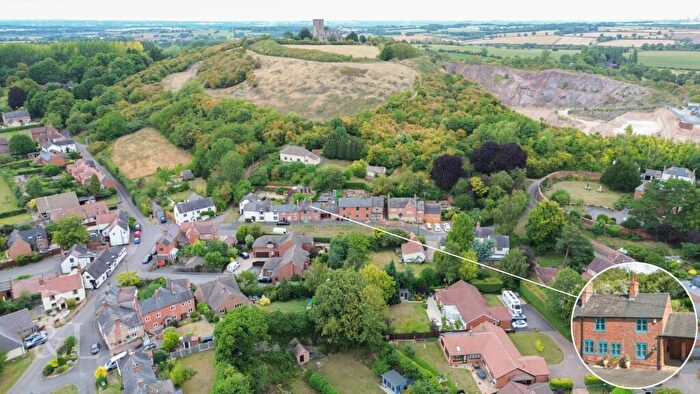 3 Bedroom Detached House For Sale In Hollow Road, Breedon-On-The-Hill, DE73