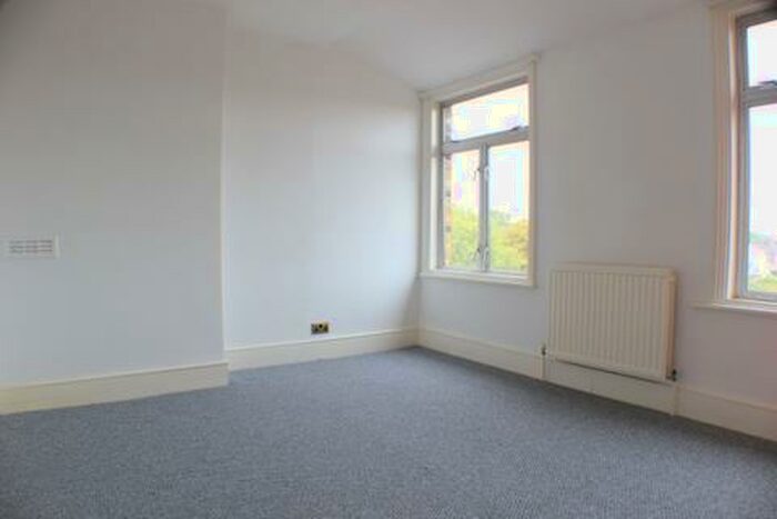 1 Bedroom Flat To Rent In Norwood Road, West Norwood, SE27