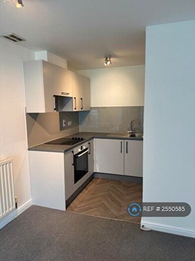 1 Bedroom Flat To Rent In Malcolm Place, Reading, RG1