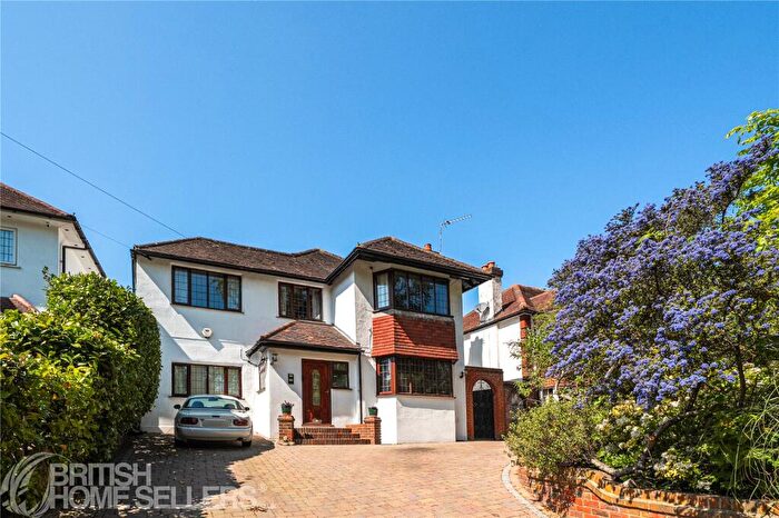 6 Bedroom Detached House For Sale In Woodmansterne Road, Carshalton, SM5