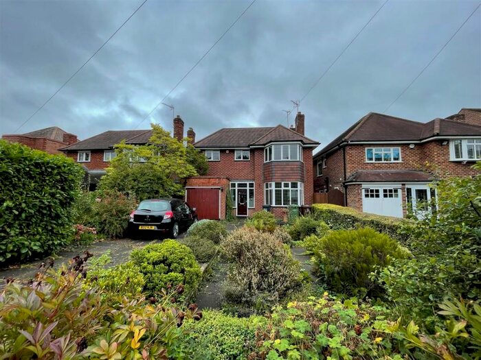 4 Bedroom Detached House To Rent In Winterbourne Road, Solihull, West Midlands, B91