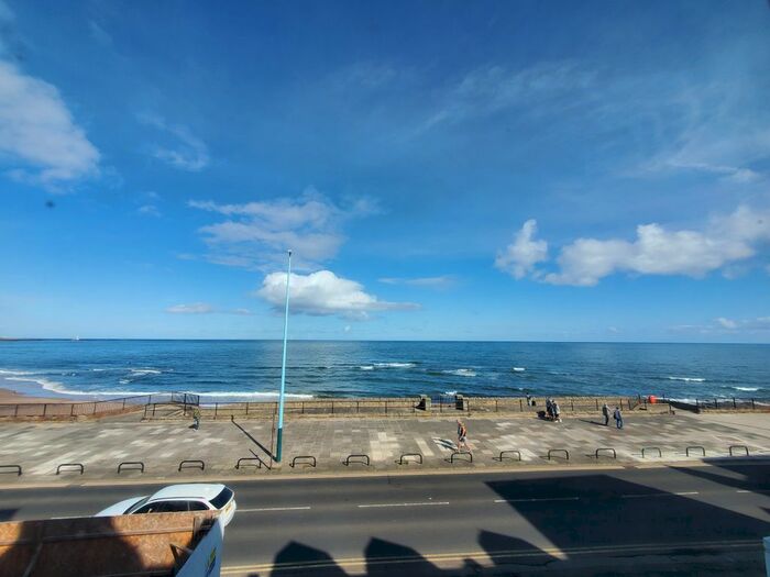 1 Bedroom Flat To Rent In Promenade, Whitley Bay, NE26