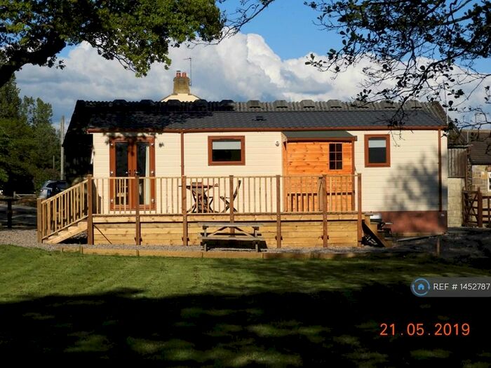 2 Bedroom Mobile Home To Rent In Kirkby Moor Rd, Nr Ripon, HG4