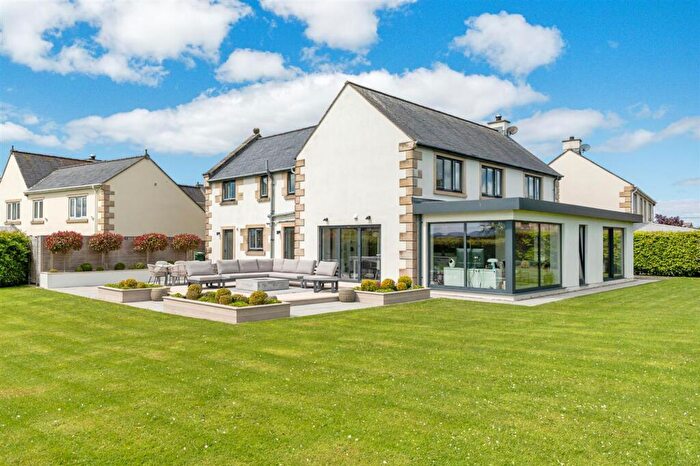 4 Bedroom Detached House For Sale In Fernleigh Close, Tallentire, CA13