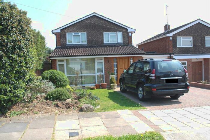 4 Bedroom Link Detached House To Rent In Arlington, Woodside Park, N12