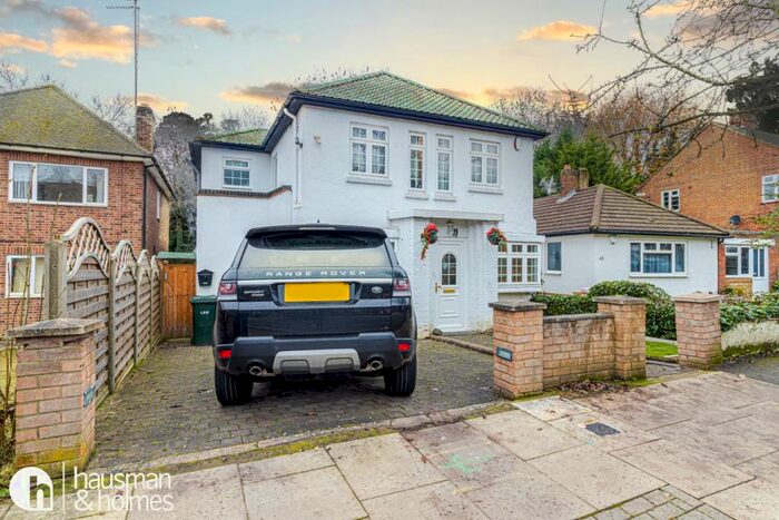 5 Bedroom Detached House To Rent In Abercorn Road, Mill Hill, NW7