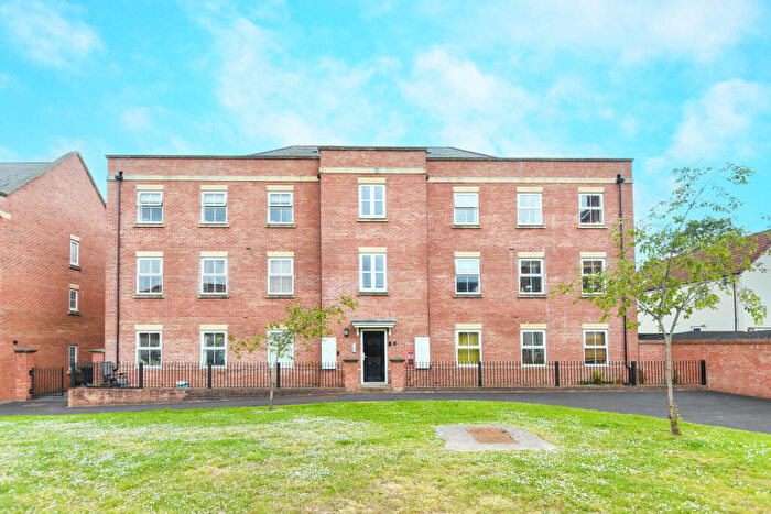 1 Bedroom Flat For Sale In Barons Crescent, Trowbridge, BA14