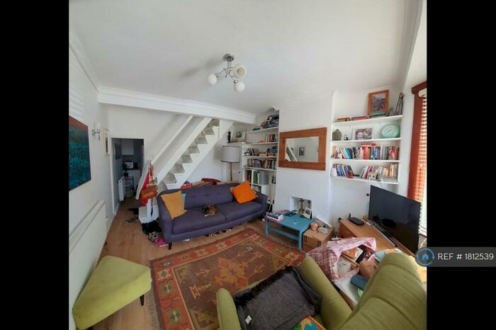 2 Bedroom Terraced House To Rent In Devon Road, Essex, IG11