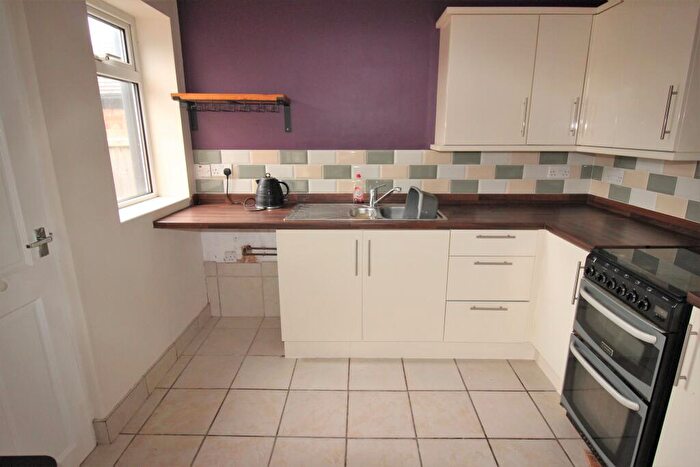 3 Bedroom Terraced House To Rent In Leek Road, ST2