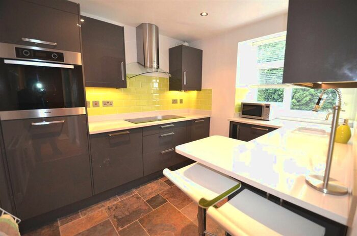 1 Bedroom Flat To Rent In Barham Court, Lullington Garth, Woodside Park, N12