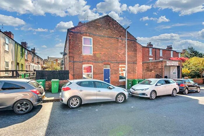 2 Bedroom End Of Terrace House To Rent In Egypt Road, Nottingham, NG7