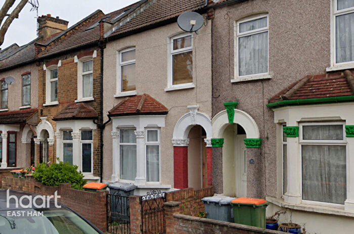4 Bedroom Terraced House To Rent In Benson Avenue, London, E6