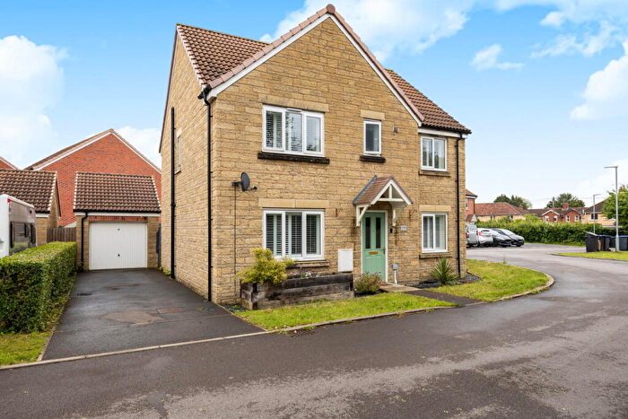 5 Bedroom Detached House For Sale In Caretakers Close, Melksham, SN12