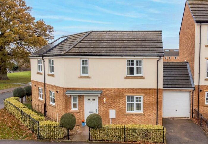 3 Bedroom Semi-Detached House To Rent In Redgrave Drive, Corby, NN18