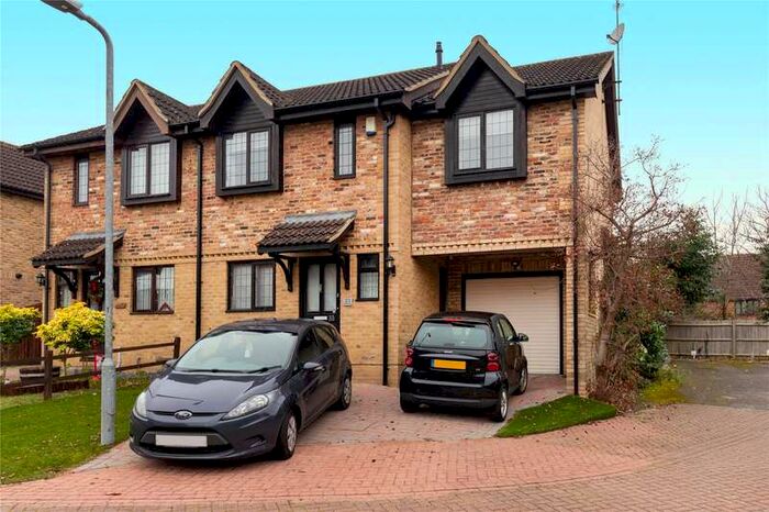4 Bedroom Semi-Detached House To Rent In Shorland Oaks, Bracknell, Berkshire, RG42