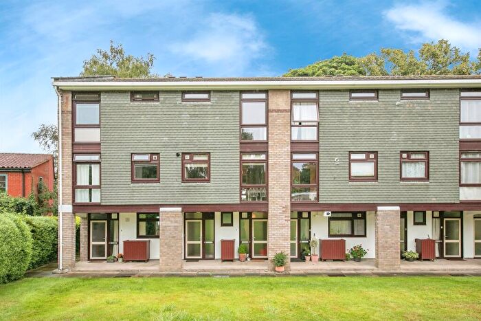 2 Bedroom Maisonette For Sale In Sproughton Court, Sproughton, Ipswich, IP8