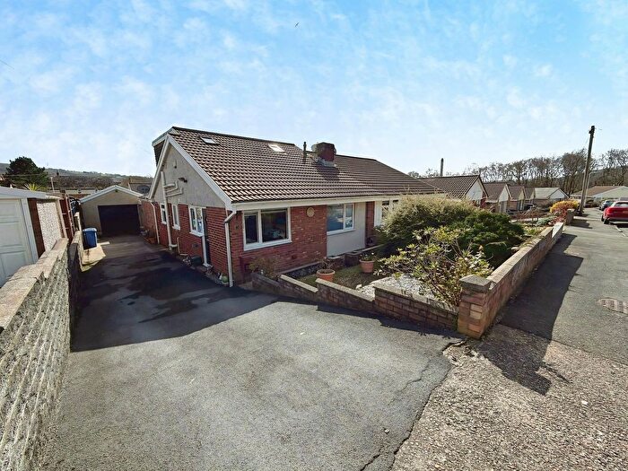 3 Bedroom Semi-Detached Bungalow For Sale In Kingrosia Park, Clydach, Swansea, SA6