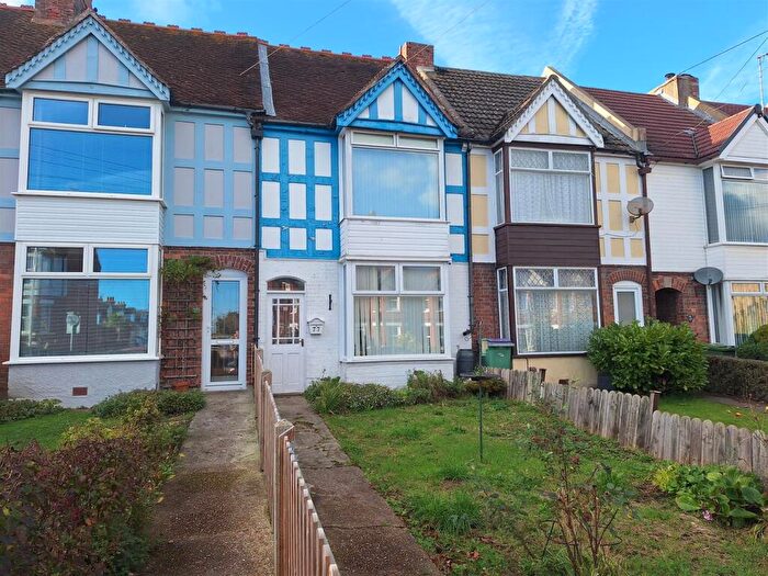 2 Bedroom End Of Terrace House For Sale In Ashley Avenue, Folkestone, CT19