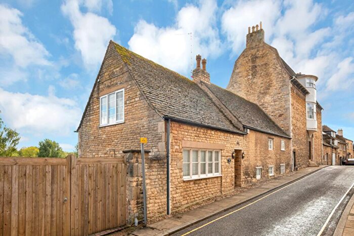 3 Bedroom Cottage For Sale In Austin Street, Stamford, PE9