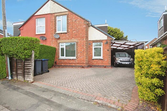 3 Bedroom Semi-Detached House For Sale In Scott Road, Leamington Spa, CV31