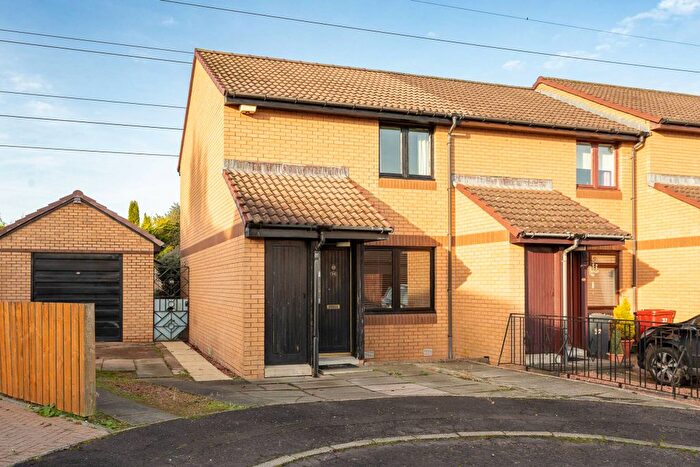 2 Bedroom End Of Terrace House For Sale In Haddington Gardens, Dundee, DD4