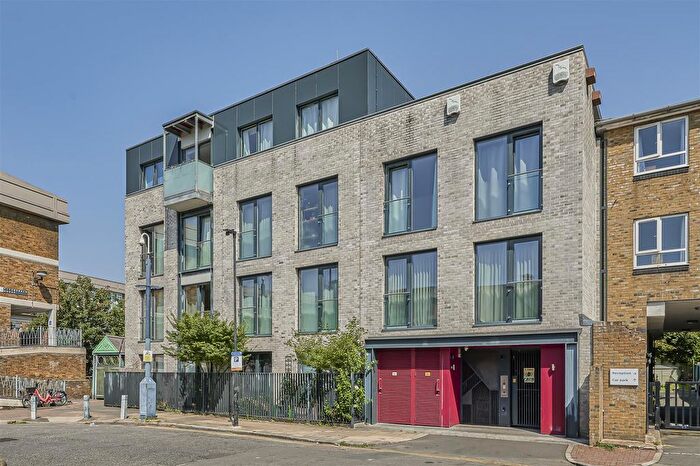 1 Bedroom Flat For Sale In Wynne Road, London, SW9