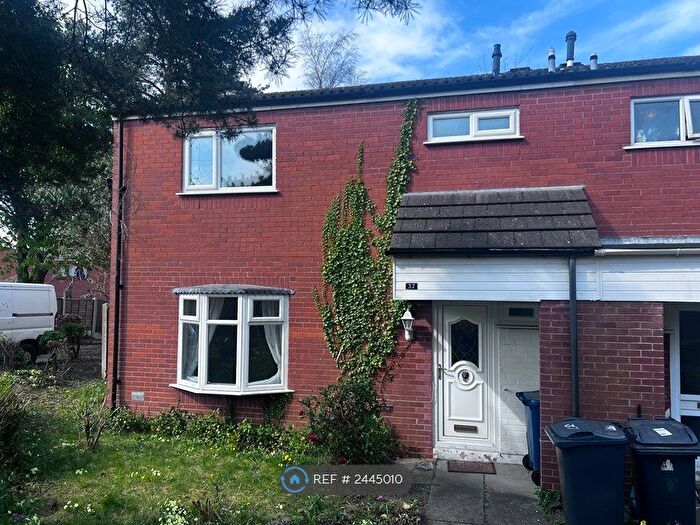 3 Bedroom Semi-Detached House To Rent In Lowcroft, Skelmersdale, WN8