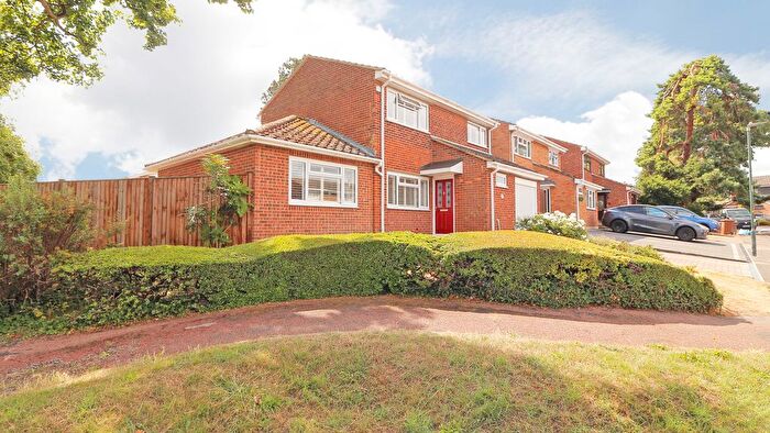 4 Bedroom Detached House For Sale In Crispin Road, Rochester, ME2