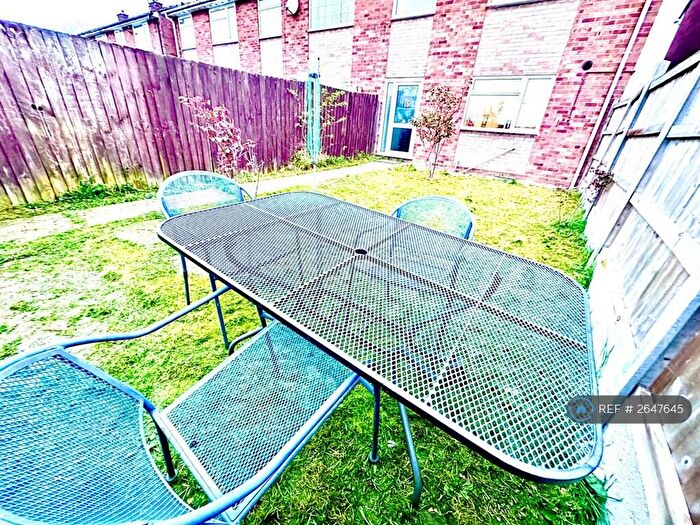 3 Bedroom Semi-Detached House To Rent In Macbeth Close, Huntingdon, PE29