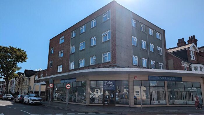 1 Bedroom Flat To Rent In Kirby Road, North End, PO2