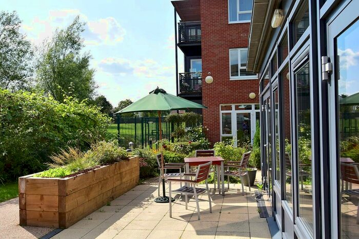 2 Bedroom Flat For Sale In Spath Lane, Handforth, Wilmslow, SK9