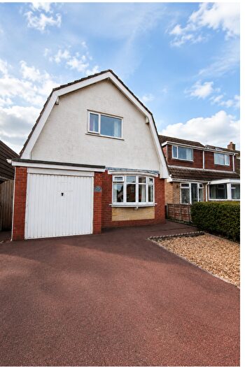 2 Bedroom Detached House For Sale In Cherry Tree Road, Blackpool, FY4