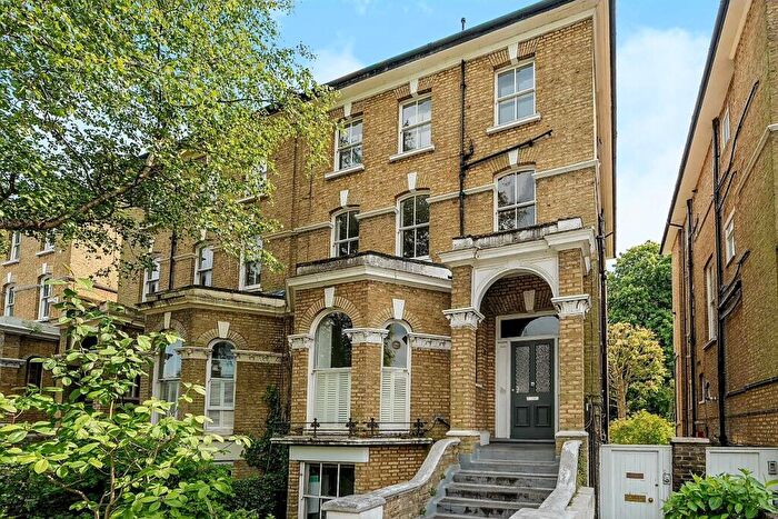 1 Bedroom Flat For Sale In King Henrys Road, Primrose Hill, London, NW3