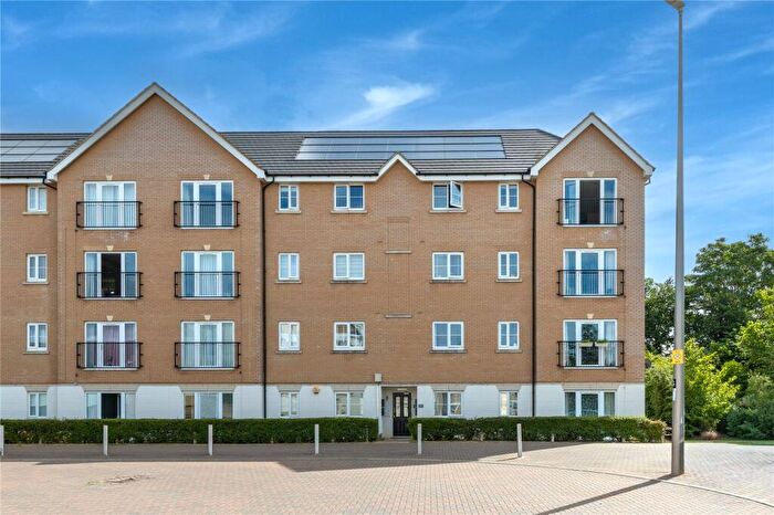 2 Bedroom Apartment For Sale In Rowditch Furlong, Redhouse Park, Milton Keynes, Buckinghamshire, MK14