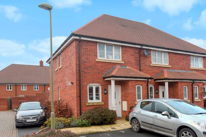 2 Bedroom End Of Terrace House To Rent In Cumnor Hill, Oxford, OX2