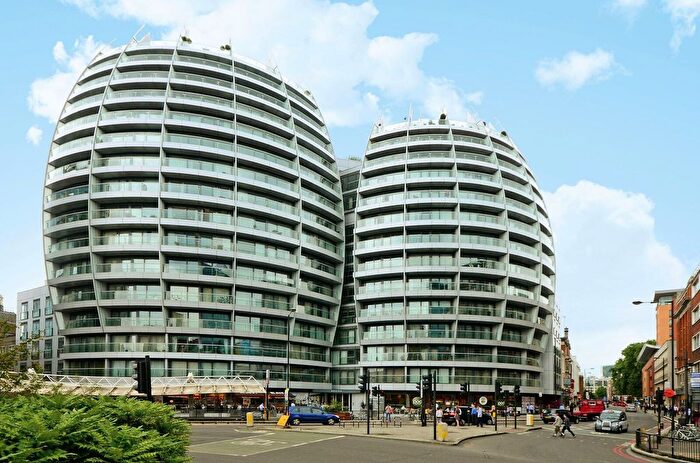 2 Bedroom Flat To Rent In Bezier Apartments, Old Street, London, EC1Y