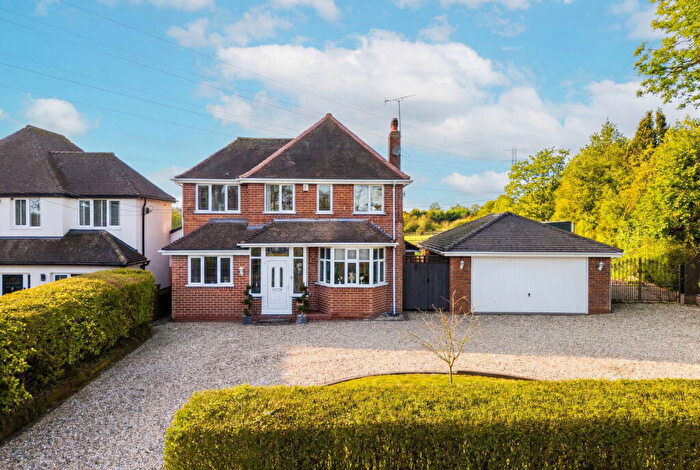3 Bedroom Detached House For Sale In Tanworth Lane, Shirley, Solihull, B90