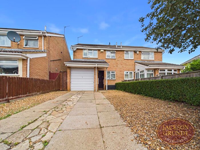 3 Bedroom Semi-Detached House To Rent In Thornfield, Cherry Lodge, NN3