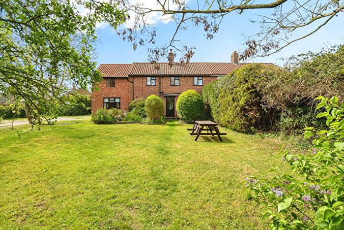 3 Bedroom Semi Detached House For Sale In Queensway, Bungay, NR35