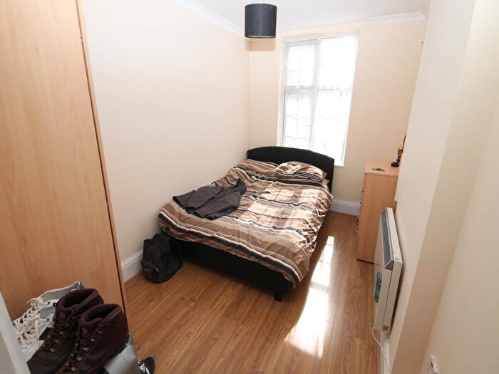 1 Bedroom Flat To Rent In Station Parade South Street, Romford, RM1