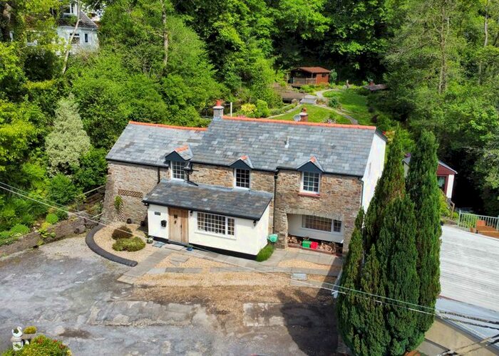 4 Bedroom Detached House For Sale In Melin Pontrhydcyff, Llangynwyd, Maesteg, Bridgend, CF34