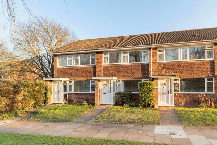 3 Bedroom Terraced House To Rent In Ashburnham Road, Ham, Richmond, TW10