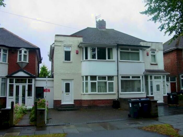 3 Bedroom Semi-Detached House To Rent In Glendower Road, Perry Barr, Birmingham, B42