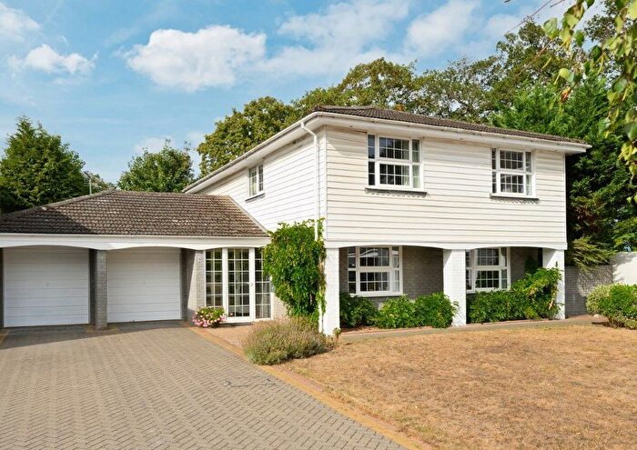 5 Bedroom Detached House For Sale In Westwood Close, Esher, Surrey, KT10