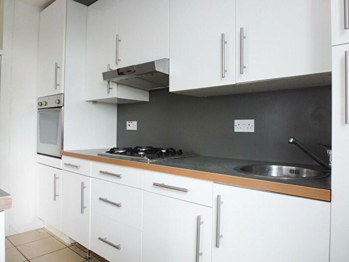 2 Bedroom Flat To Rent In Staines Road West, Sunbury-On-Thames, TW16