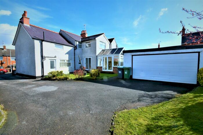 3 Bedroom Semi-Detached House For Sale In Johnson Street, Ponciau, LL14